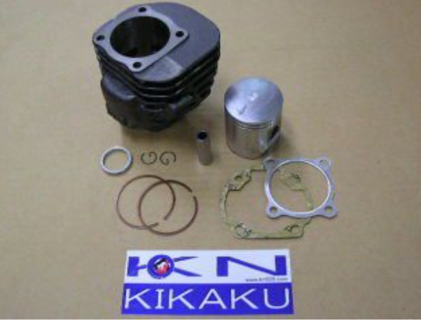 Engine parts including a cylinder, piston, rings, and gaskets on a beige background with Kikaku logo.